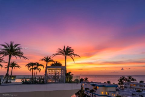 Condominio en Fort Lauderdale, Florida, 2 dormitorios  № 2064530