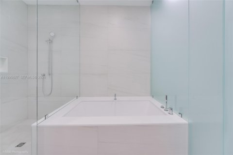 Condominio en alquiler en Fort Lauderdale, Florida, 2 dormitorios, 222.5 m2 № 2064530 - foto 14
