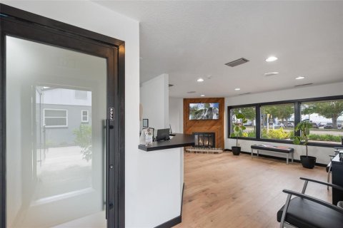Immobilier commercial à louer à Maitland, Floride: 183.57 m2 № 1917459 - photo 6