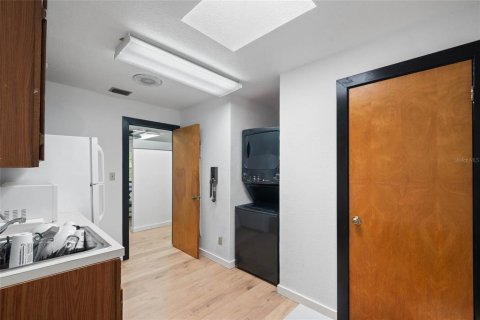 Immobilier commercial à louer à Maitland, Floride: 183.57 m2 № 1917459 - photo 29