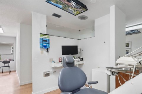 Immobilier commercial à louer à Maitland, Floride: 183.57 m2 № 1917459 - photo 21
