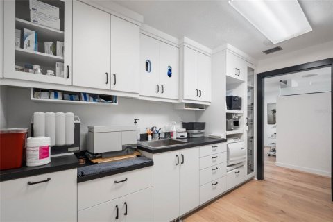 Immobilier commercial à louer à Maitland, Floride: 183.57 m2 № 1917459 - photo 27