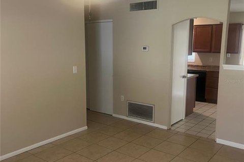 Casa en alquiler en Orlando, Florida, 3 dormitorios, 108.23 m2 № 1853894 - foto 5