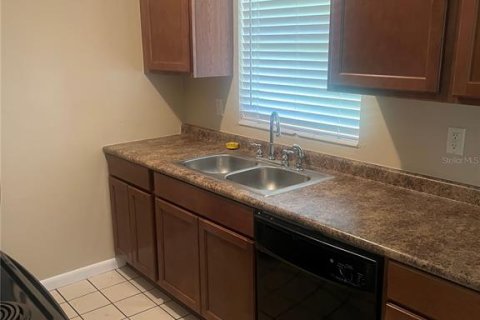 Casa en alquiler en Orlando, Florida, 3 dormitorios, 108.23 m2 № 1853894 - foto 3