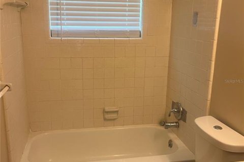 Casa en alquiler en Orlando, Florida, 3 dormitorios, 108.23 m2 № 1853894 - foto 10