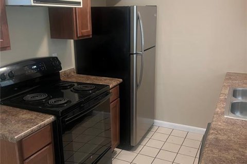 Casa en alquiler en Orlando, Florida, 3 dormitorios, 108.23 m2 № 1853894 - foto 2