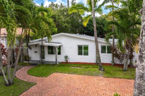 Купить виллу или дом в Майами, Флорида 3 спальни, 118.73м2, № 2064799 - фото 6