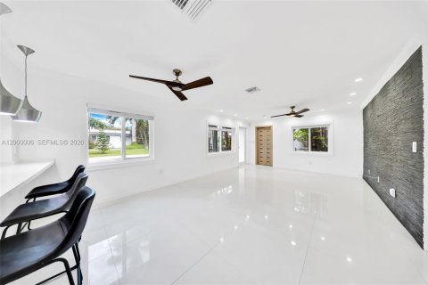 Купить виллу или дом в Майами, Флорида 3 спальни, 118.73м2, № 2064799 - фото 15