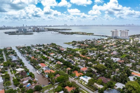 Купить виллу или дом в Майами, Флорида 3 спальни, 118.73м2, № 2064799 - фото 3