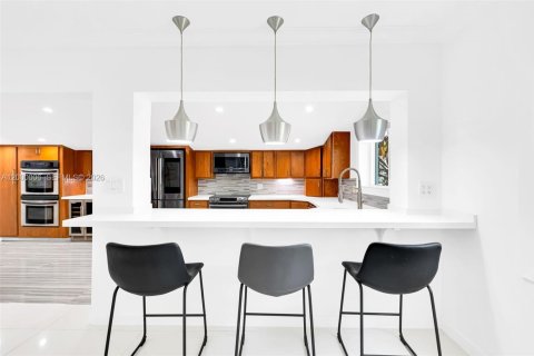 Купить виллу или дом в Майами, Флорида 3 спальни, 118.73м2, № 2064799 - фото 16