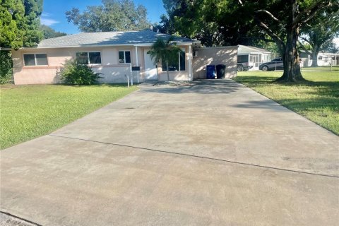 Купить виллу или дом в Сент-Питерсберг, Флорида 3 комнаты, 93.65м2, № 1912293 - фото 15