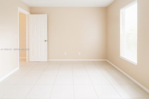 Condo in West Palm Beach, Florida, 1 bedroom  № 1988656 - photo 7