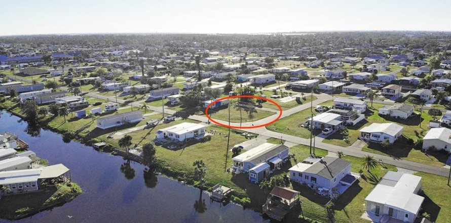 Land in Englewood, Florida № 2165276
