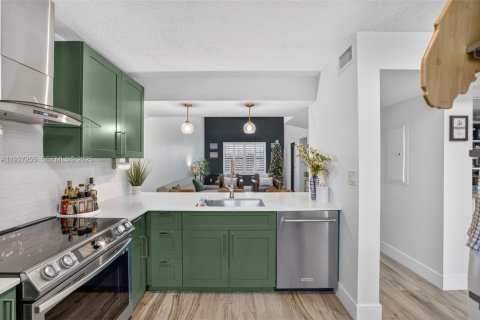 Touwnhouse à vendre à Fort Lauderdale, Floride: 3 chambres, 130.81 m2 № 1986089 - photo 21