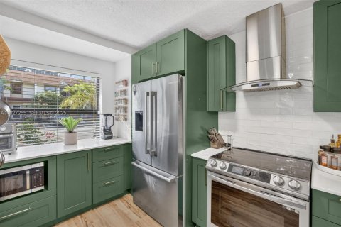 Touwnhouse à vendre à Fort Lauderdale, Floride: 3 chambres, 130.81 m2 № 1986089 - photo 18