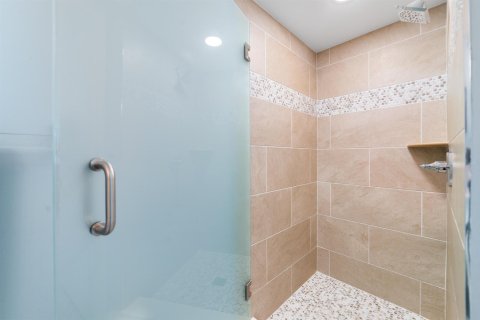 Купить кондоминиум в Дженсен-Бич, Флорида 5 комнат, 93.92м2, № 2195034 - фото 16