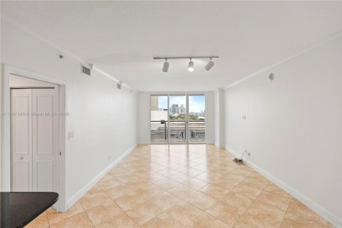 Apartment in Miami, Florida 2 bedrooms, 102.66 sq.m. № 1627107 - photo 2