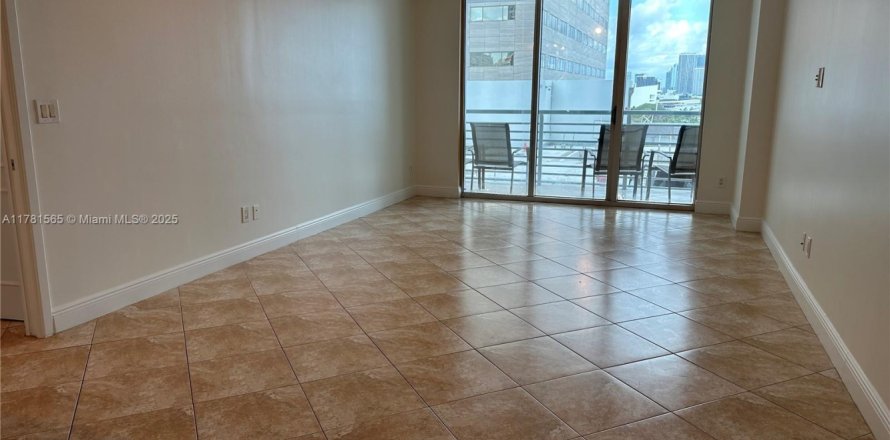Apartment in Miami, Florida 2 bedrooms, 102.66 sq.m. № 1627107