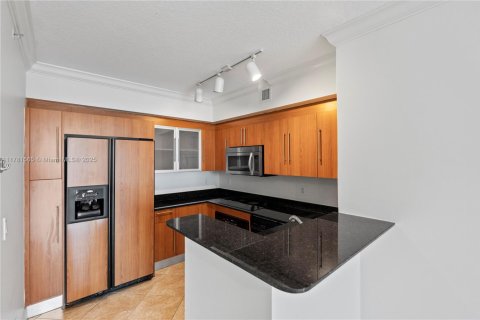 Apartment in Miami, Florida 2 bedrooms, 102.66 sq.m. № 1627107 - photo 10