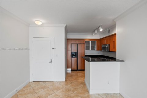 Apartment in Miami, Florida 2 bedrooms, 102.66 sq.m. № 1627107 - photo 9