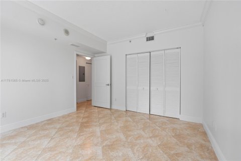Apartment in Miami, Florida 2 bedrooms, 102.66 sq.m. № 1627107 - photo 17