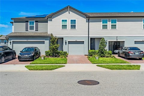 Adosado en Clermont, Florida 3 dormitorios, 137.96 m2 № 2296875