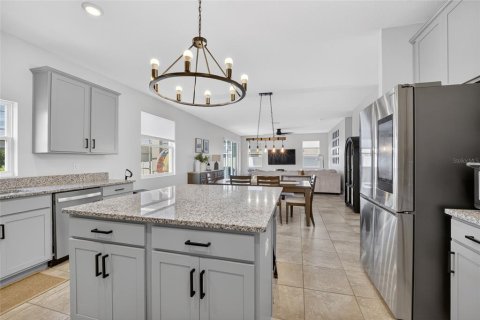 House in Ocala, Florida 5 bedrooms, 372.07 sq.m. № 2095080 - photo 11
