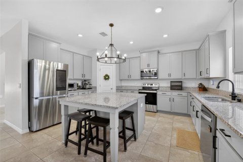 House in Ocala, Florida 5 bedrooms, 372.07 sq.m. № 2095080 - photo 8