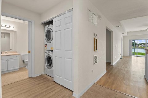 Copropriété à vendre à North Port, Floride: 2 chambres, 108.51 m2 № 2155485 - photo 5