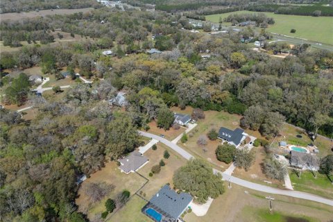 House in High Springs, Florida 4 bedrooms, 200.67 sq.m. № 2122049 - photo 3