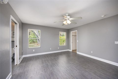 House in High Springs, Florida 4 bedrooms, 200.67 sq.m. № 2122049 - photo 20