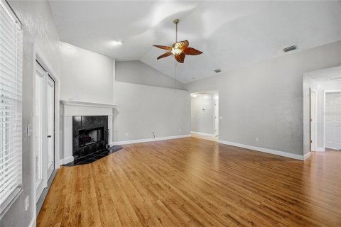 House in High Springs, Florida 4 bedrooms, 200.67 sq.m. № 2122049 - photo 9
