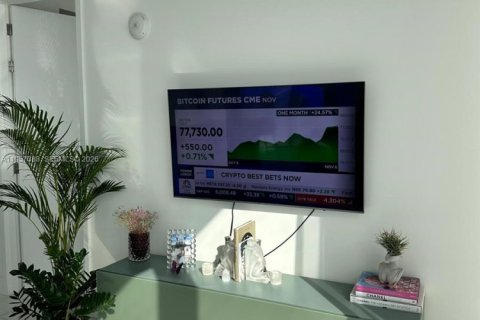 Condominio en alquiler en Miami, Florida, 2 dormitorios, 100.33 m2 № 2011283 - foto 3