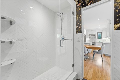 Villa ou maison à vendre à Miami Shores, Floride: 3 chambres, 217.11 m2 № 1998638 - photo 11