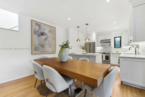 Villa ou maison à vendre à Miami Shores, Floride: 3 chambres, 217.11 m2 № 1998638 - photo 13