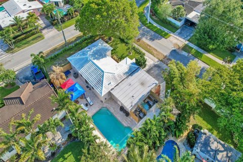 Casa en venta en Fort Lauderdale, Florida, 4 dormitorios, 171.5 m2 № 1874969 - foto 5
