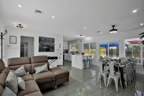 Casa en venta en Fort Lauderdale, Florida, 4 dormitorios, 171.5 m2 № 1874969 - foto 14