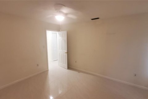 Casa en venta en Port Charlotte, Florida, 4 dormitorios, 208.29 m2 № 1909263 - foto 29