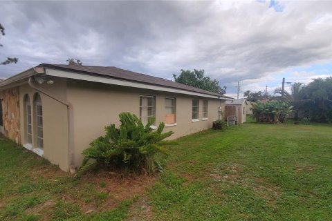 Casa en venta en Port Charlotte, Florida, 4 dormitorios, 208.29 m2 № 1909263 - foto 6