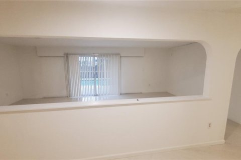 Casa en venta en Port Charlotte, Florida, 4 dormitorios, 208.29 m2 № 1909263 - foto 12