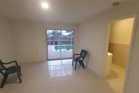 Casa en venta en Port Charlotte, Florida, 4 dormitorios, 208.29 m2 № 1909263 - foto 16