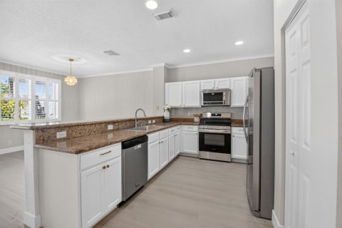 Adosado en venta en Boynton Beach, Florida, 3 dormitorios, 150.69 m2 № 2169416 - foto 10