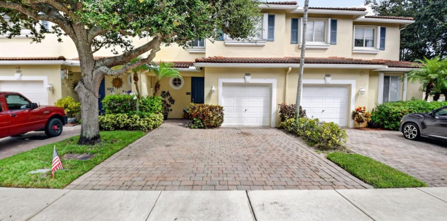 Adosado en Boynton Beach, Florida 3 dormitorios, 150.69 m2 № 2169416