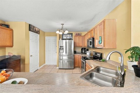 Casa en venta en Seffner, Florida, 3 dormitorios, 162.21 m2 № 2384252 - foto 6