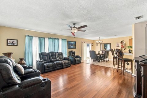 Casa en venta en Seffner, Florida, 3 dormitorios, 162.21 m2 № 2384252 - foto 12