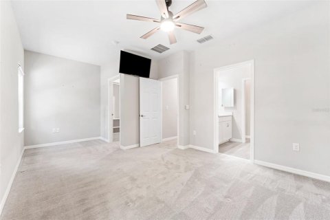 Townhouse in Dunedin, Florida 2 bedrooms, 130.99 sq.m. № 1885849 - photo 21