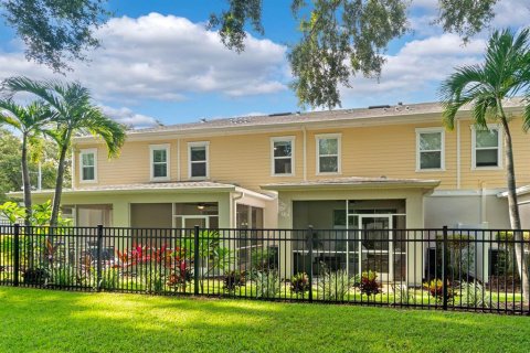 Townhouse in Dunedin, Florida 2 bedrooms, 130.99 sq.m. № 1885849 - photo 25