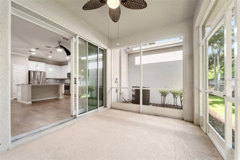 Townhouse in Dunedin, Florida 2 bedrooms, 130.99 sq.m. № 1885849 - photo 12