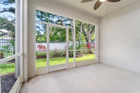 Townhouse in Dunedin, Florida 2 bedrooms, 130.99 sq.m. № 1885849 - photo 14