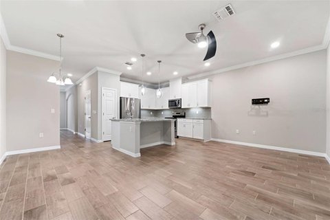 Townhouse in Dunedin, Florida 2 bedrooms, 130.99 sq.m. № 1885849 - photo 10